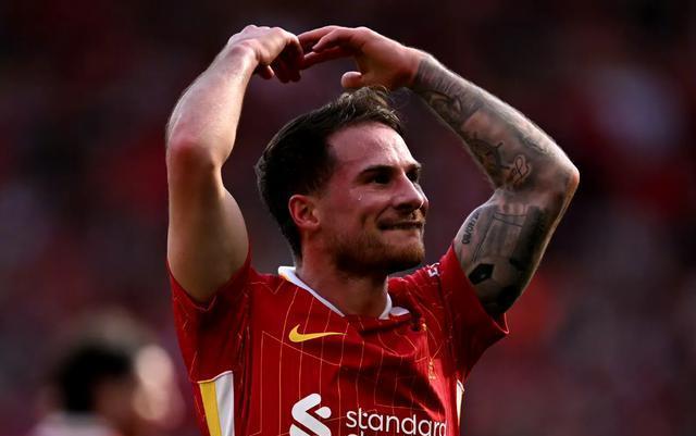 包含国米遭遇争议红牌，利物浦乘势反超比分完成逆转的词条